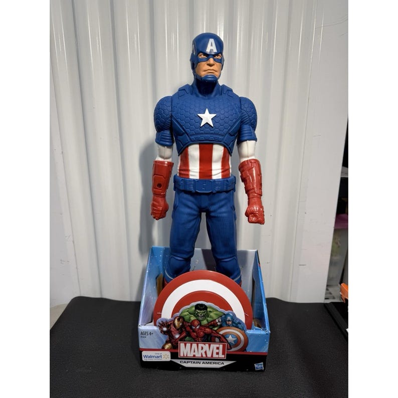 Figurine articulée Hasbro Marvel Avengers Captain America 20 pouces 2015 Exclusivité Walmart image 1