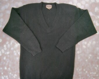 Neiman Marcus Vintage V-Neck Black Cashmere Sweater, Women's Small