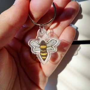 Bee keychain