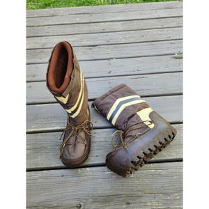 Vintage Moon Boots Brown Cream Chevron Stripe Retro Snow Boots Size 7-8 image 1