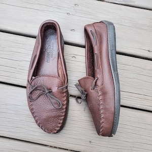 Mocassins Minnetonka En Daim Marron Avec Franges, Semelles Nubuck Pour Femmes, Taille 7