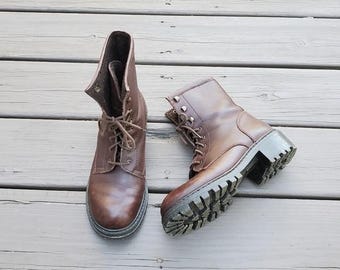 Vintage 90s y2k Bratz Brown Leather Lace-up Chunky Lug Platform Ankle Boots 8