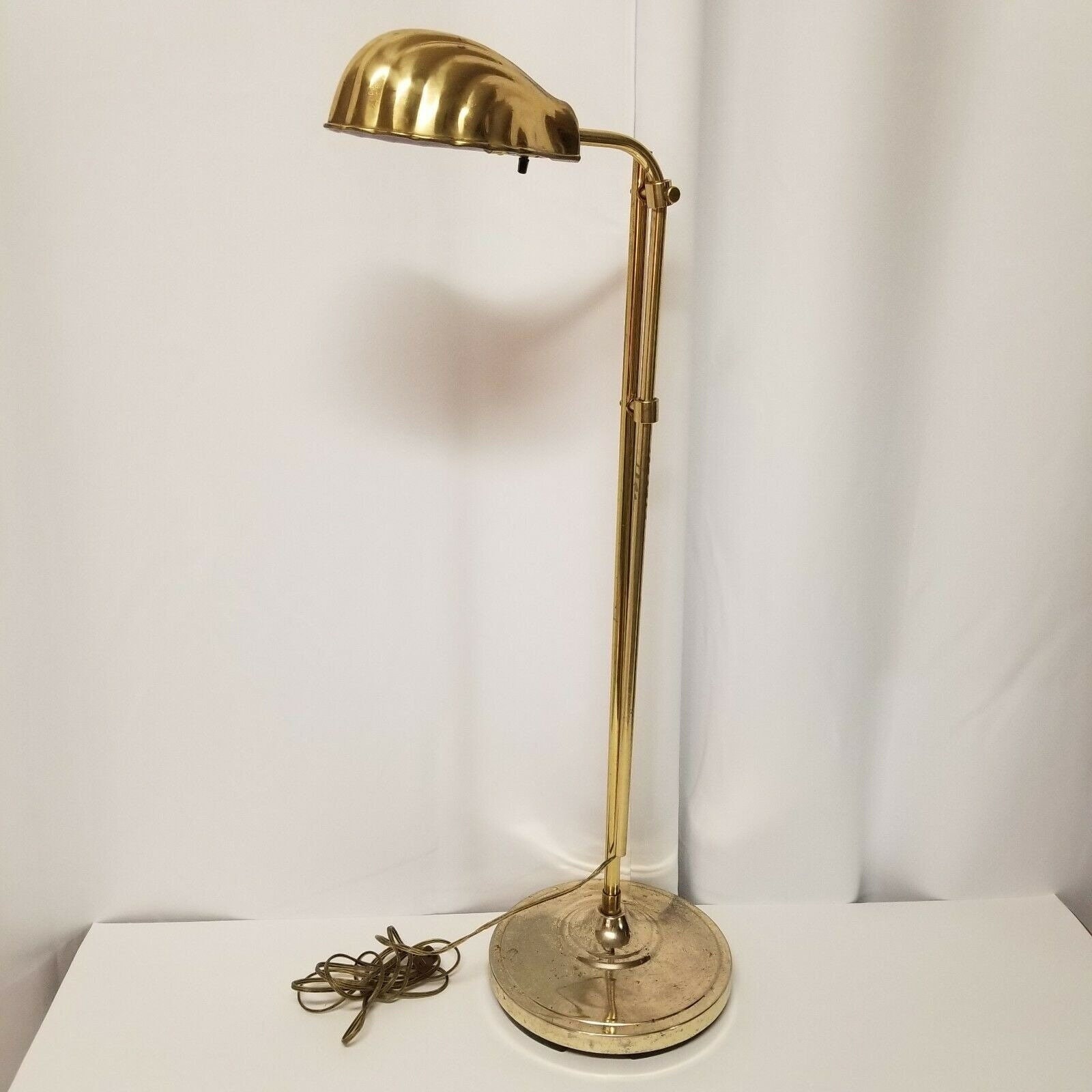 Vintage brass shell floor lamp deals
