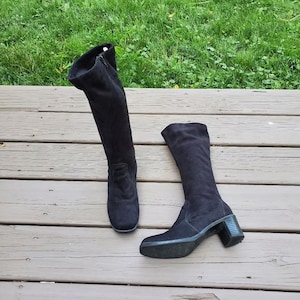 Bottes chaussettes noires Bratz en faux daim, bout carré et talons épais, vintage des années 90