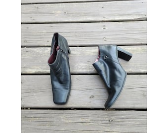 Vintage 90s Bandolino Urbane Ankle Boots Black Leather Square Toe Block Heel 9.5