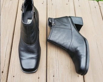 Vintage 90s y2k Square Toe Chunky Heel Black Leather Heeled Ankle Boots Booties