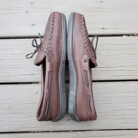 minnetonka men's moosehide classic moccasin