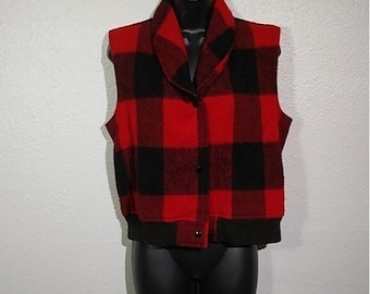 Woolrich Vintage 80s Wool Buffalo Plaid Black Red Vest size woman's medium