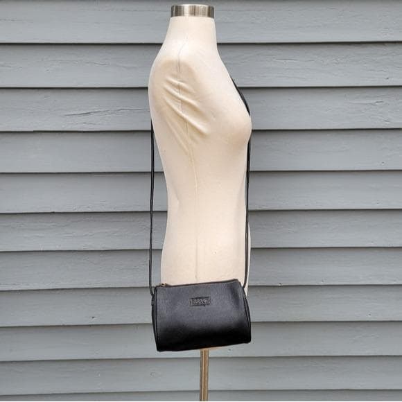 Vintage 90s Y2k Esprit Black Vegan Leather Small Mini Oval Barrel