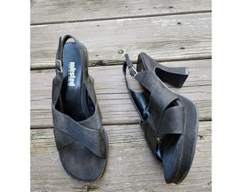Unlisted Kenneth Cole Black Y2K Platform Slingback Flared Heel Sandals Size 8