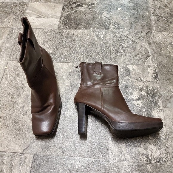 skechers chunky platform boots