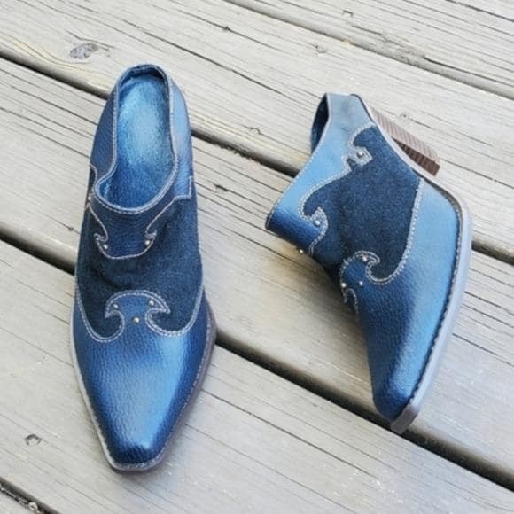 Vintage 70s Western Boho Blue Leather and Suede Heeled Cowgirl