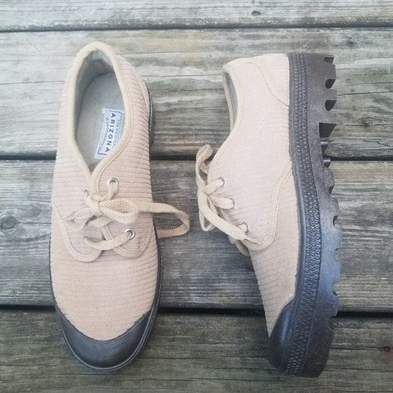 Vintage 90s y2k Tan Corduroy Leather Lace-up Chunky Rubber Lug Sole Sneakers 9.5