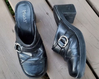 Vintage 90s y2k Mudd Black Faux Vegan Leather Chunky Heel Platform Buckle Mules