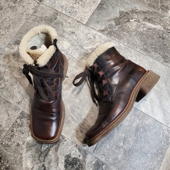 Vintage 90s y2k Bratz Brown Leather Chunky Heel S… - image 1