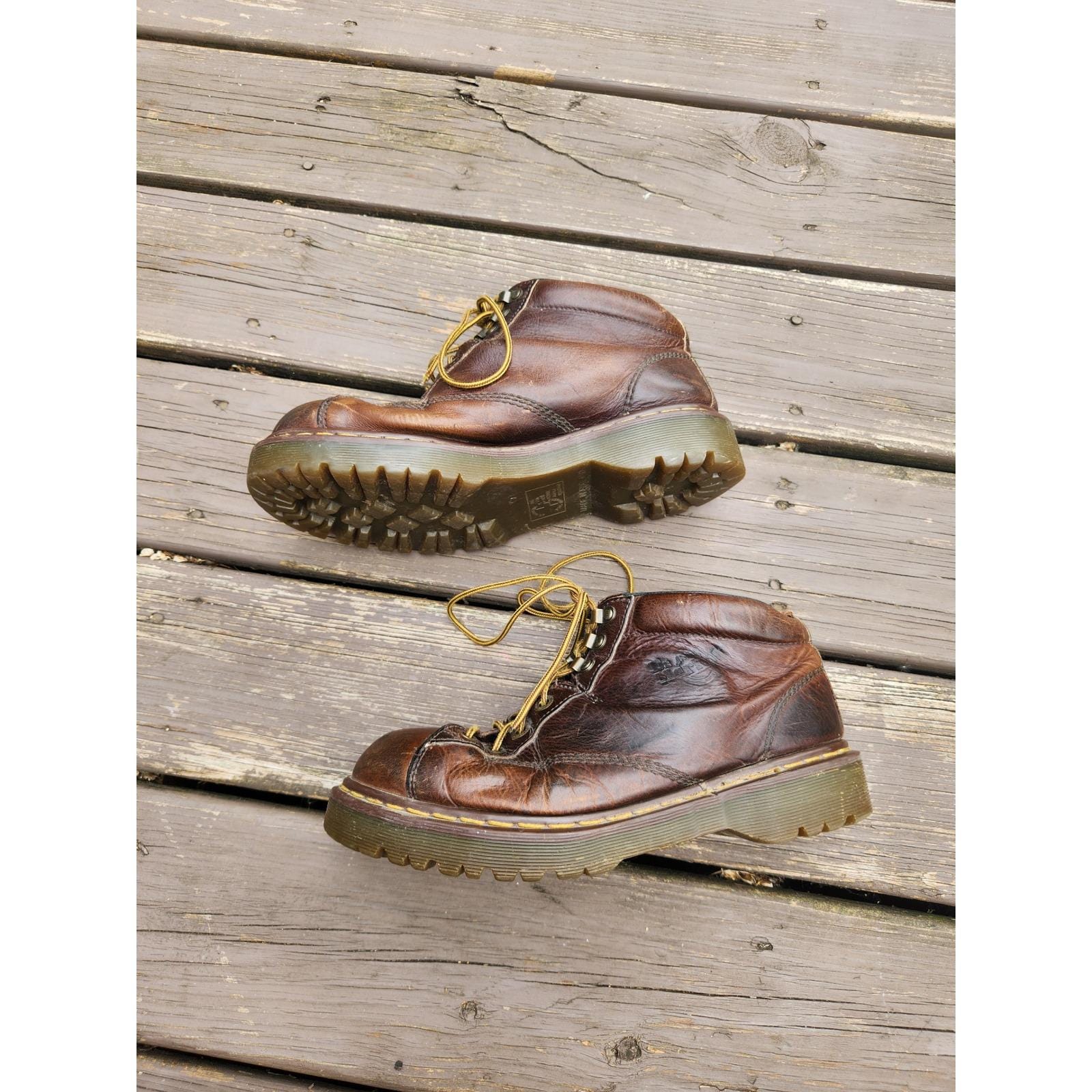 Dr. Martens 8287 brown leather lace up boots Dr. Martens 8287 Boots Brown Leather Made in England Lace up  main image 4
