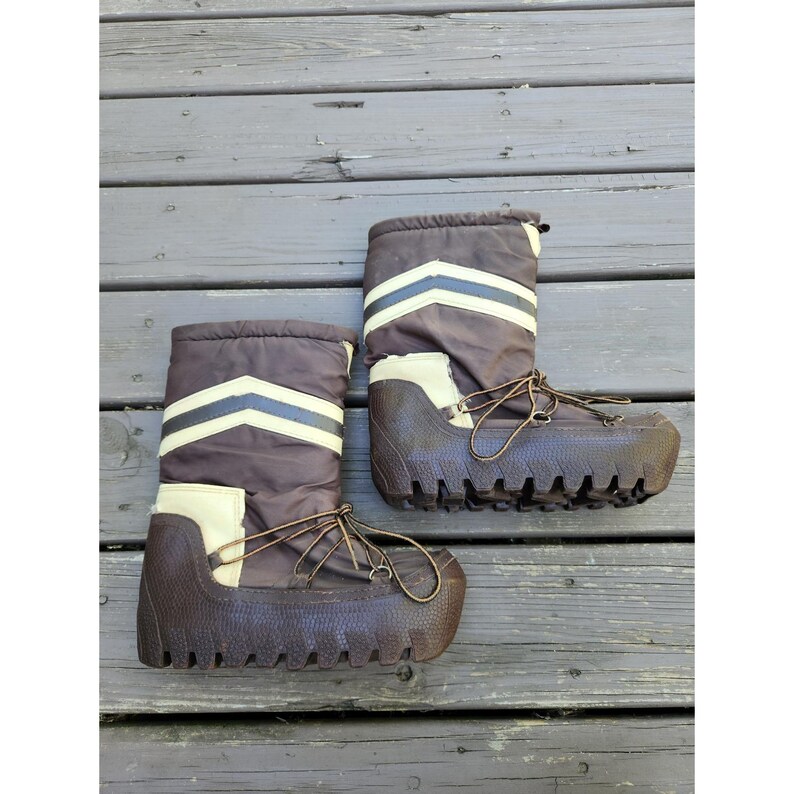 Vintage Moon Boots Brown Cream Chevron Stripe Retro Snow Boots Size 7-8 image 3