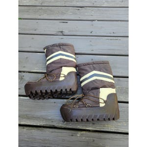 Vintage Moon Boots Brown Cream Chevron Stripe Retro Snow Boots Size 7-8 image 2