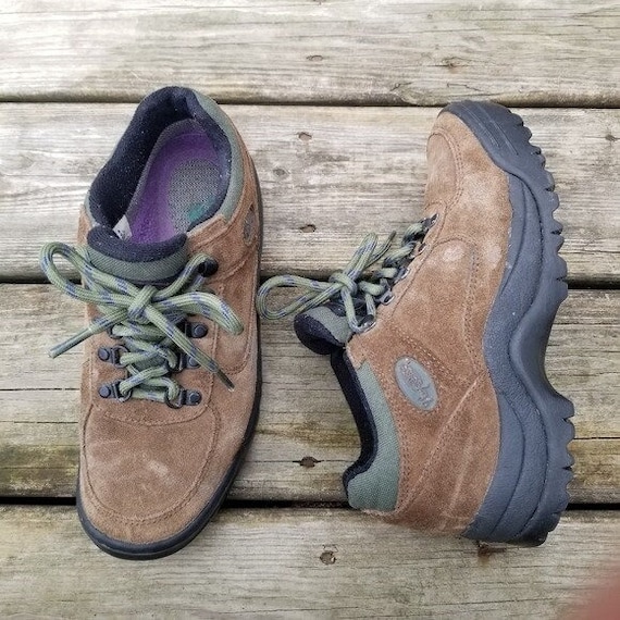 Hiking shoes brown sales