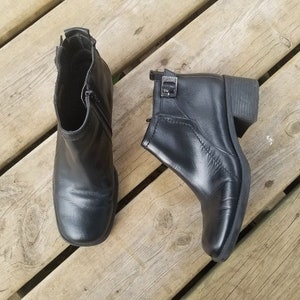 vintage 90s y2k Square Toe Chunky Heel Black Leather Heeled Ankle Boots Booties
