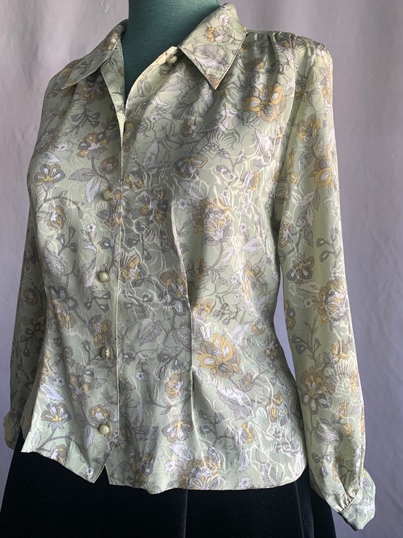 80s 90s Aesthetic Floral Blouse Shirt in Light Gr… - image 1