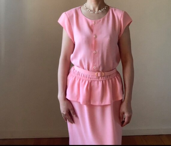 70s Peplum Dress in Light Coral/Cap Sleeves Dress… - image 3