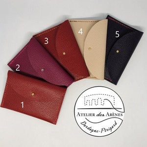 PORTE-CARTES, pochette simple en cuir cousu main au point sellier, rabat arrondi, étui en cuir pour carte bancaire, carte de bibliothèque.