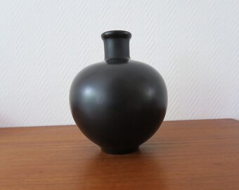 Gio Ponti and G. Rossi Bucchero ceramic vase