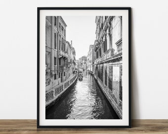 Venice in Italy, black & white travel photography. Printable wall art. Ready made to print out for any ratio.