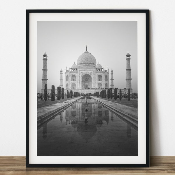 Taj Mahal, India black and white photography. Printable wall art. Wall decor image. Ready made to print out for any ratio.