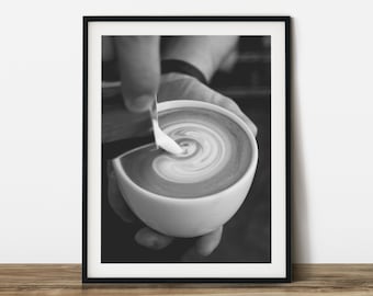 Cafe Latte Art Fotografie Druck: Schwarz & weiß Kaffee Foto (digitaler Download)