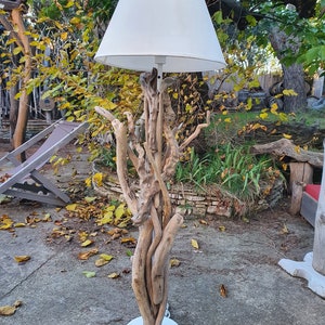 Lampadaire en Bois Flotté image 8