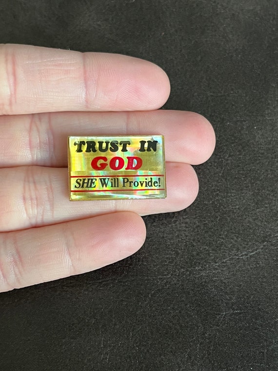 Trust In God Pin