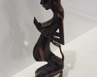 Capolavoro di scultura Art Déco balinese di metà secolo – Ebano di Macassar