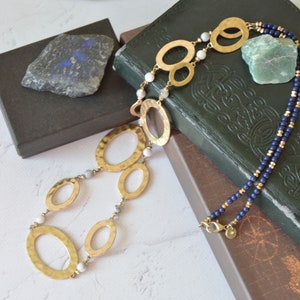 Vintage Lydell NYC-schakelketting met kralen: goudkleur en koningsblauw, 35 inch