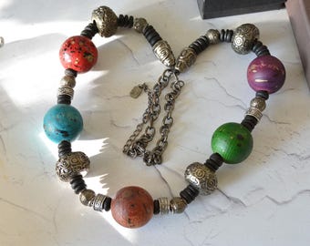 Vintage Chunky Wood Beaded Necklace: Multicolor Bohemian Statement Jewelry