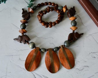 Vintage Chunky Wooden Necklace: Elephant & Leaf Beads, Bohemian 28"