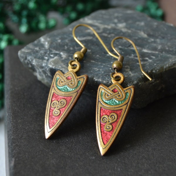 Vintage cloisonne earrings signed Celtic sea gem, Celtic triskelion earrings with red and green enamel