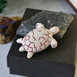 Vintage White Plastic Turtle Brooch: Figural Pin
