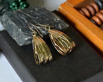 Vintage Gold Tone Teardrop Hoop Earrings: Multi Band Dangle
