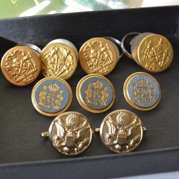 Vintage Waterburry and Eisen buttons USA Army, Military collectible metal buttons set in gold tone, Craft supplies for reenactment