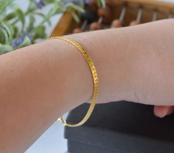 Gold bracelet hotsell with korea stamp