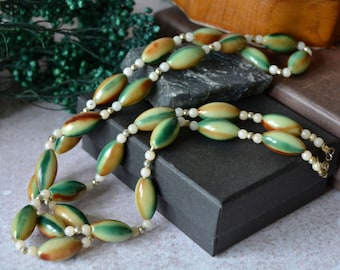 Vintage summer forest beaded necklace, Green brown lightweight necklace 31 inch, Double wrap necklace