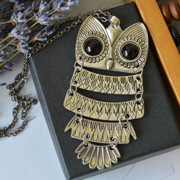 Vintage large owl necklace, Silver owl with moveable body, Woodland pendant oversized