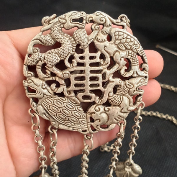 Chinesische tibetische Silber handgeschnitzte Drachen und Phönixhalskette, traditionelle altmodische Halskette, Retro kreatives Geschenk A54