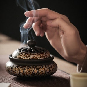 Ceramic Enamel incense burner,   household indoor incense incense burner, tea ceremony creative decoration