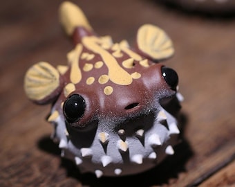 China Yixing Zisha Tea Pet Decoration/Carving  Pufferfish Personality  Home Office Decoration