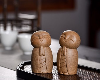 Hand-made Japanese Ksitigarbha Bodhisattva tea pet decorations. Little monk Zen table decorations, creative gifts.