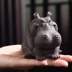 China Yixing Zisha Tea Pet Decoration/Carving hippo   Personality  Home Office Decoration