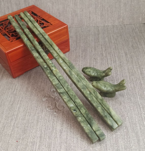 2 Pair Natural Jade Chinese Chopsticks Nephrite Spinach W Turtle Rests Vintage 